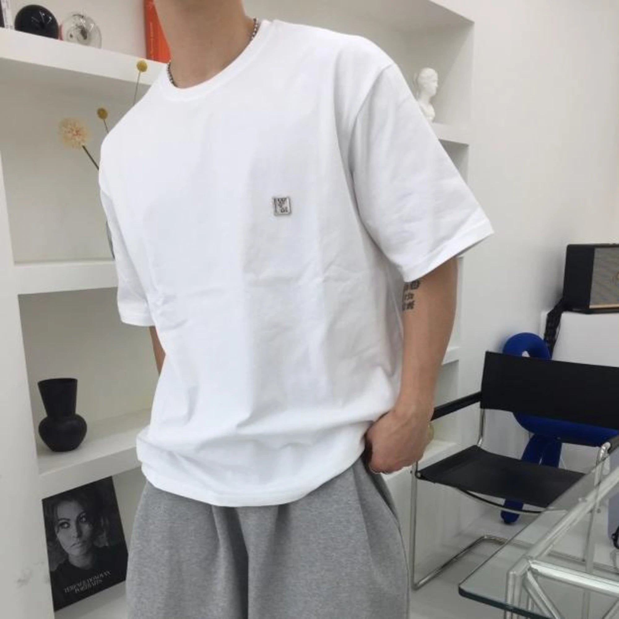 우영미 스트링 반팔 티셔츠 착용 이미지